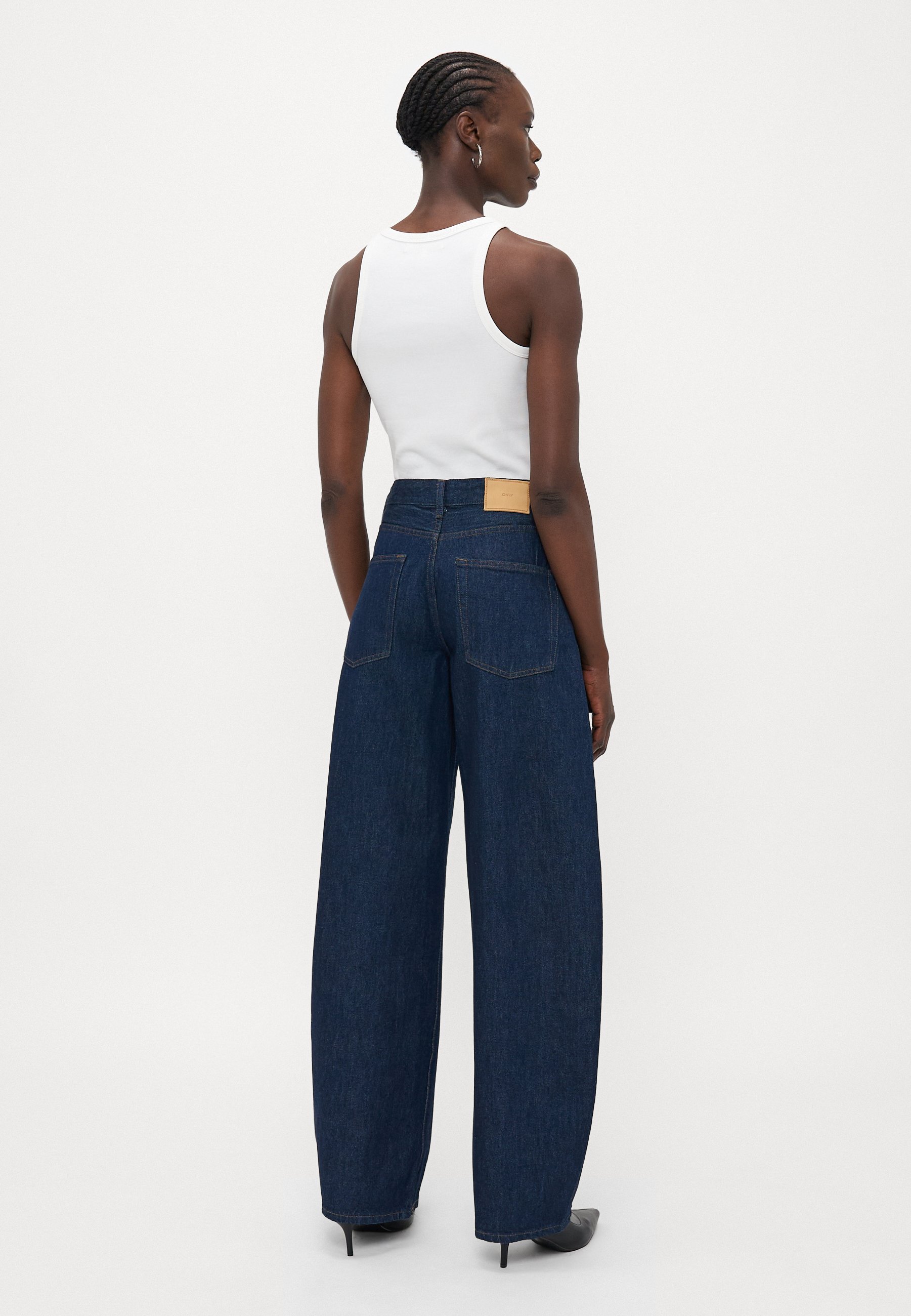 ALLEEN VOOR LANGE PERSONALS - ONLY AYLOR BARREL - Relaxte jeans - donkerblauwe denim