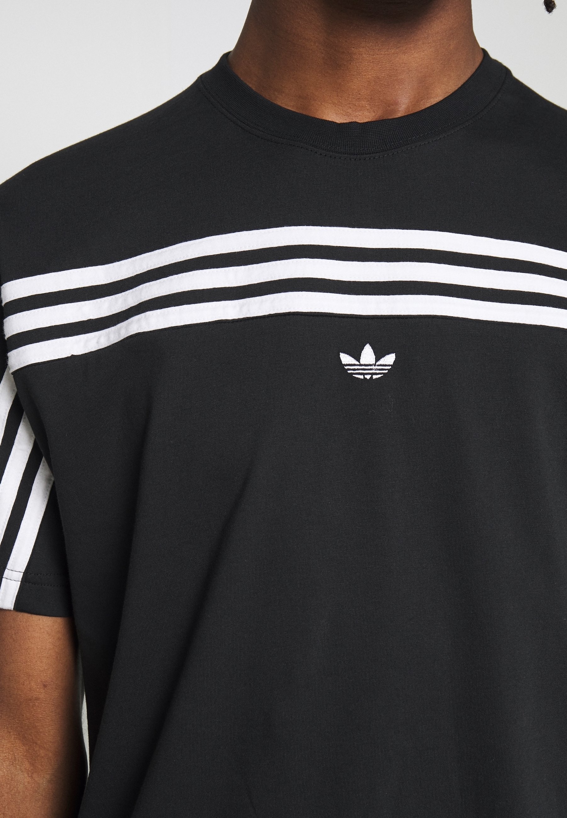 adidas Originals T-shirt met print - zwart