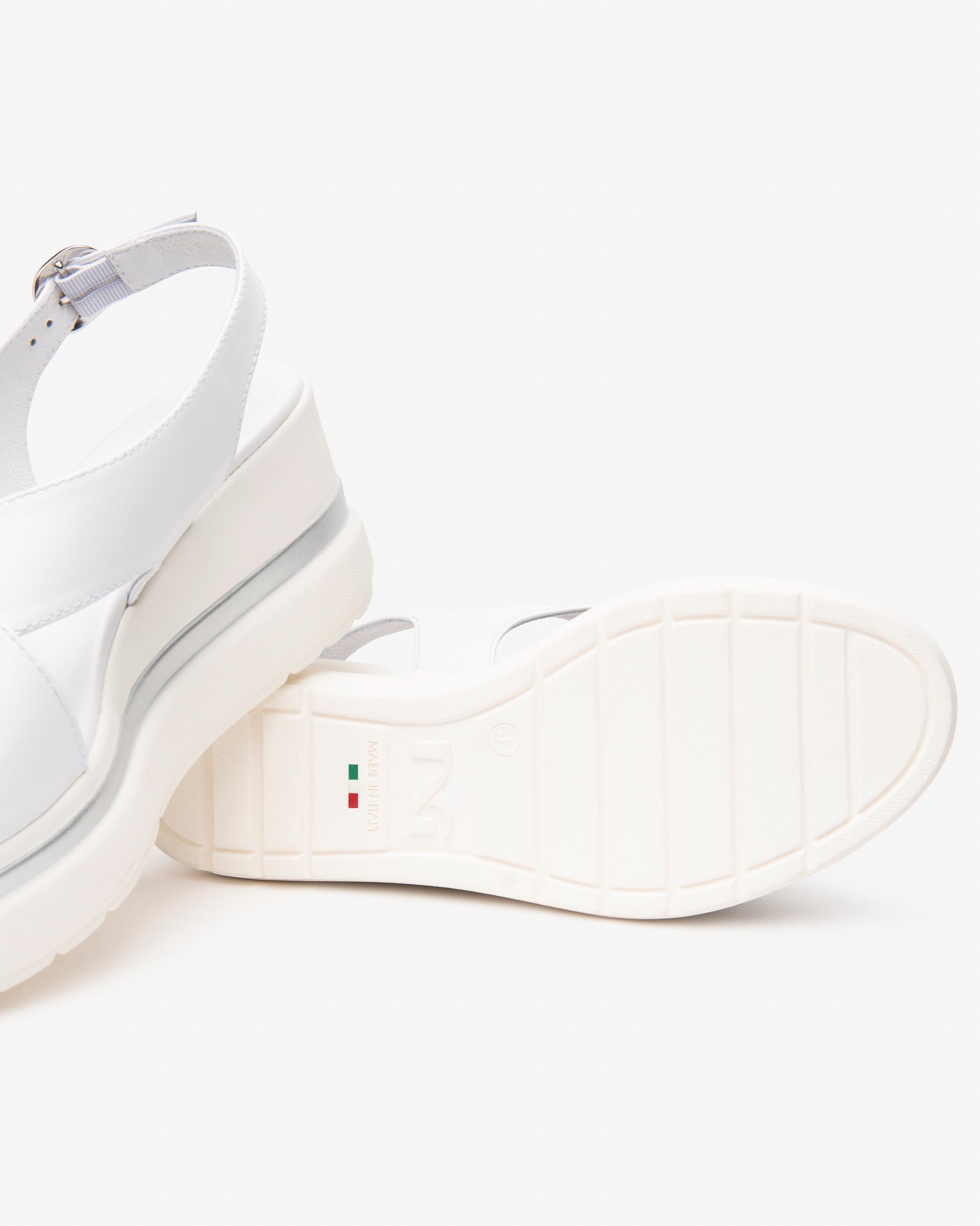  Damen-Ledersandalen