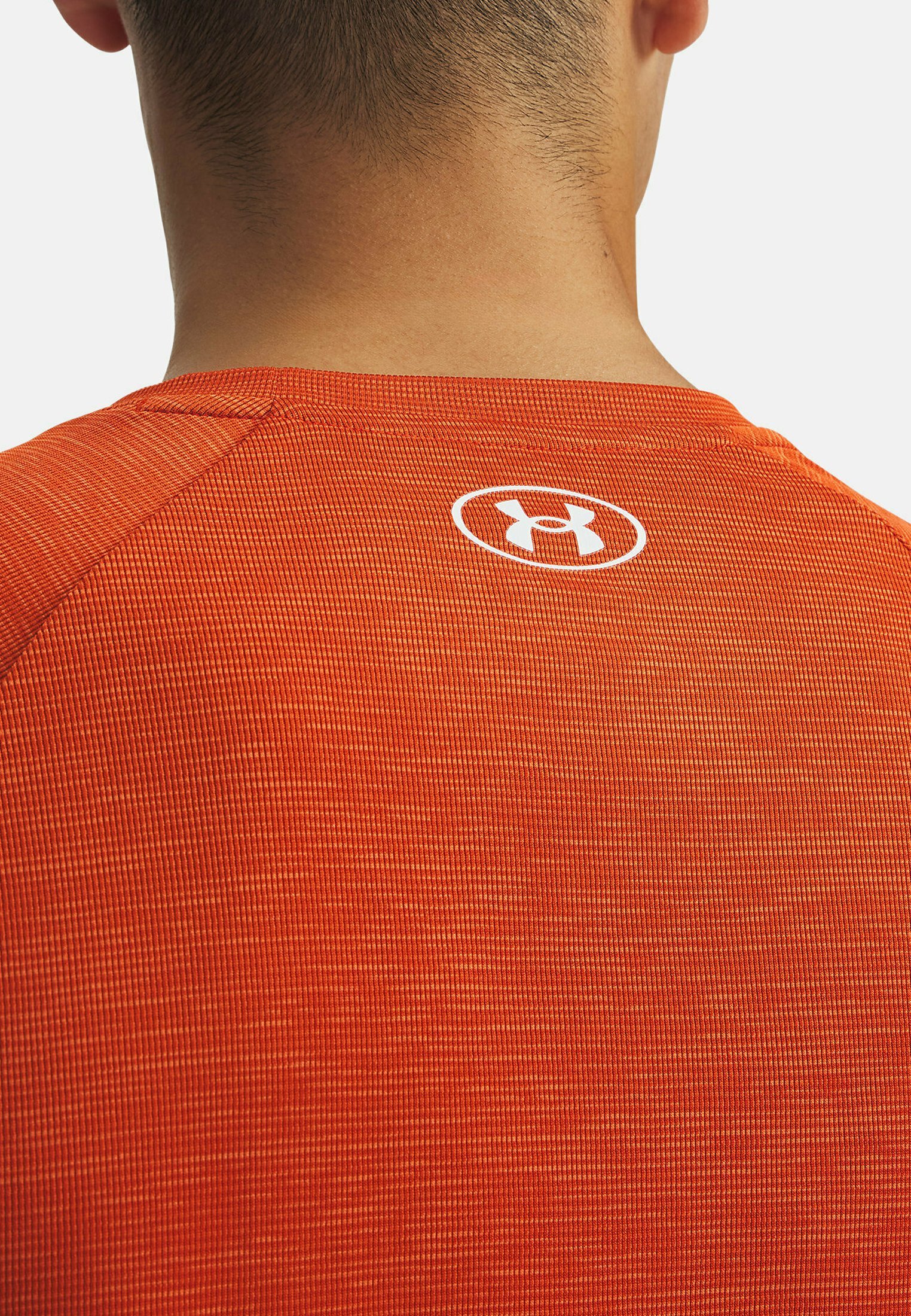 T-shirt basique à manches courtes Under Armour UA TECH TEXTURED SS - base orange