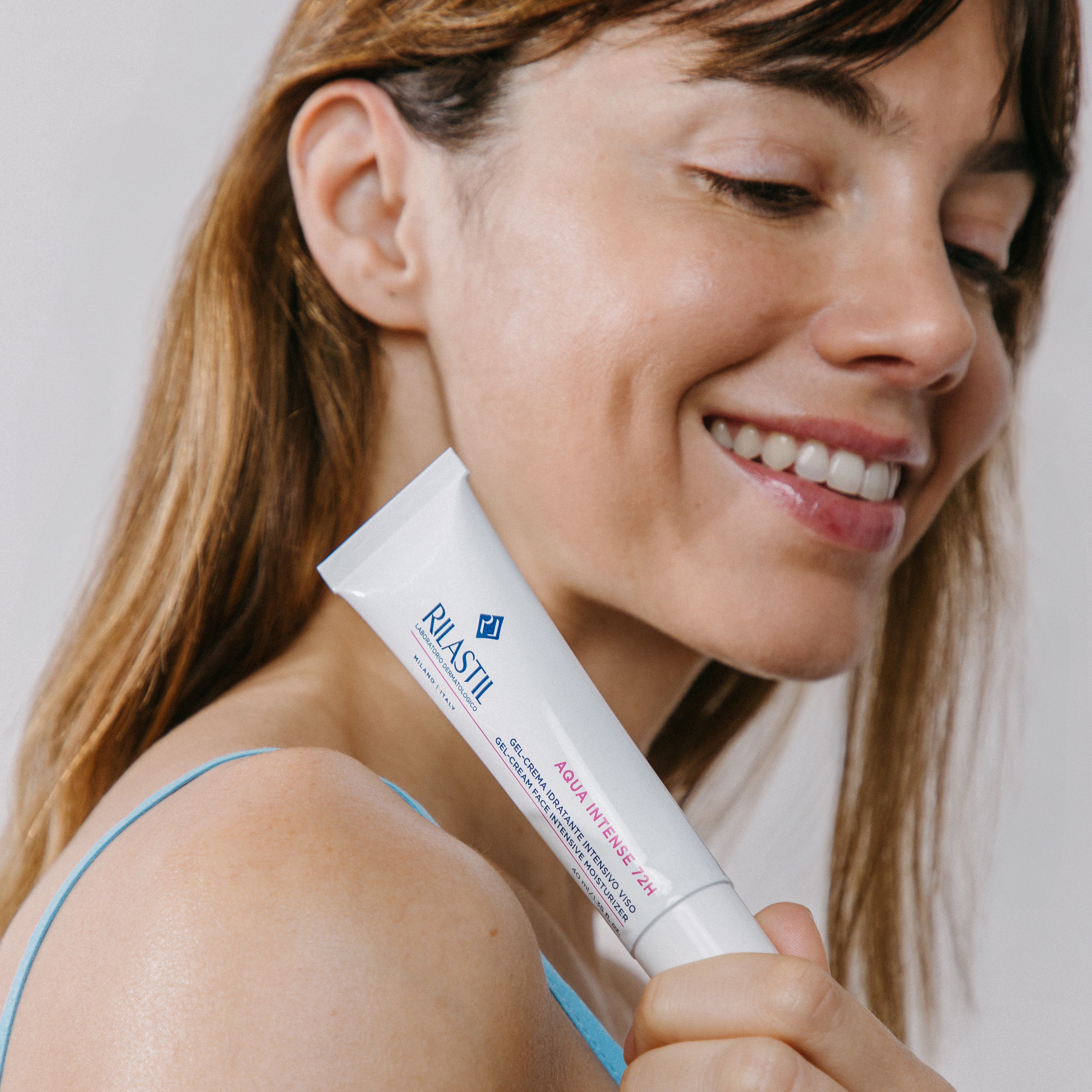 Aqua Intense 72H intensīvi mitrinošs želejkrēms Parafarmaceitisko sejas mitrinātāju klāsts