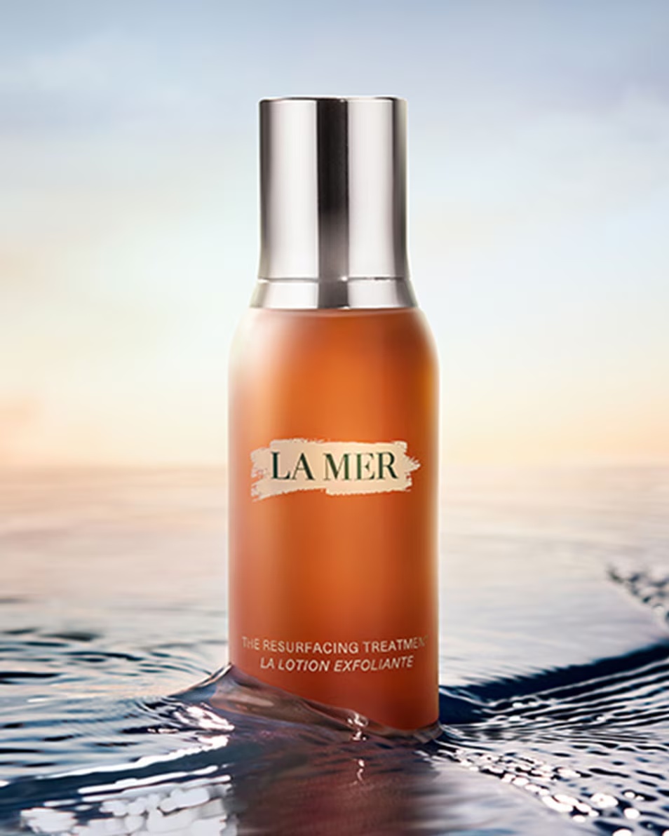 LA MER ΥΓΡΟ ΑΠΟΛΕΠΙΣΤΙΚΟ ΘΕΡΑΠΕΙΑΣ ΑΝΑΝΕΩΣΗΣ - ΕΝΥΔΑΤΩΝΕΙ & ΛΕΥΚΑΝΕΙ ΤΟ ΔΕΡΜΑ