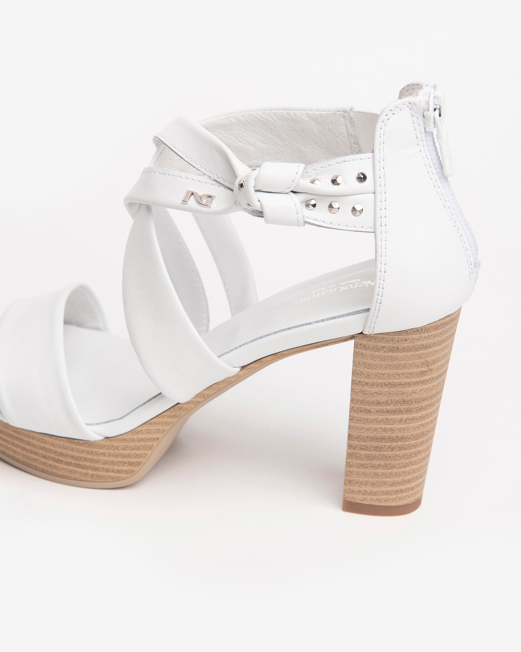  Sandales en cuir pour femmes