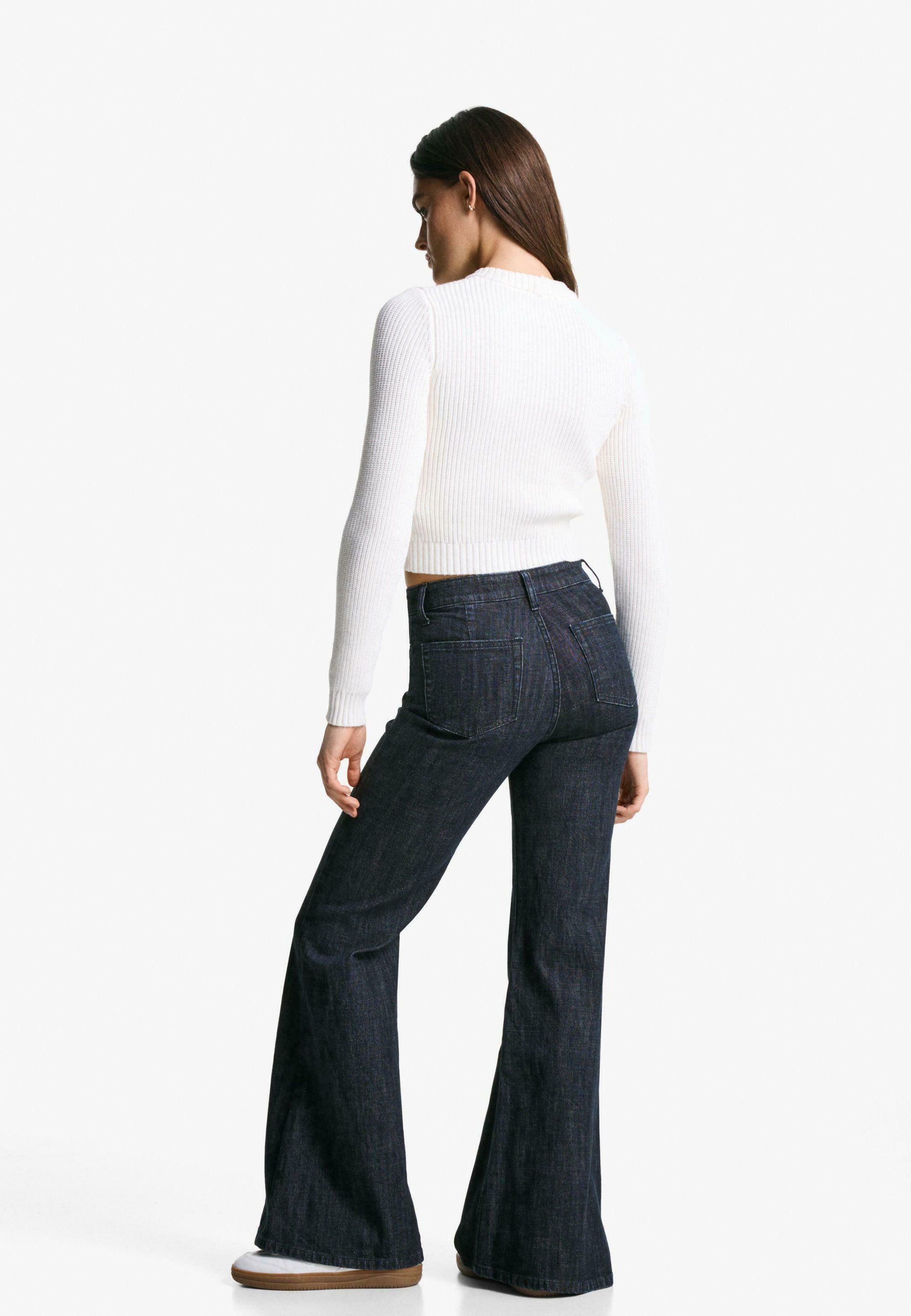 Bershka COMFORT - Jeans a zampa d'elefante - blu royal