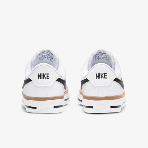 Nike Court Legacy