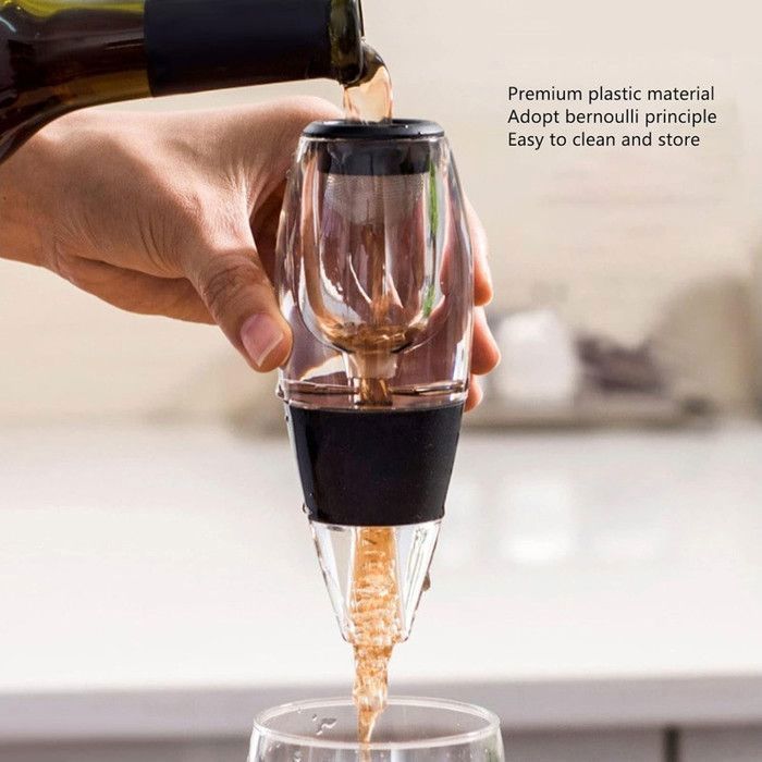 Decantador y jarra de vino con un dispositivo de aireación único que realza el sabor del vino, superficie lisa, plata