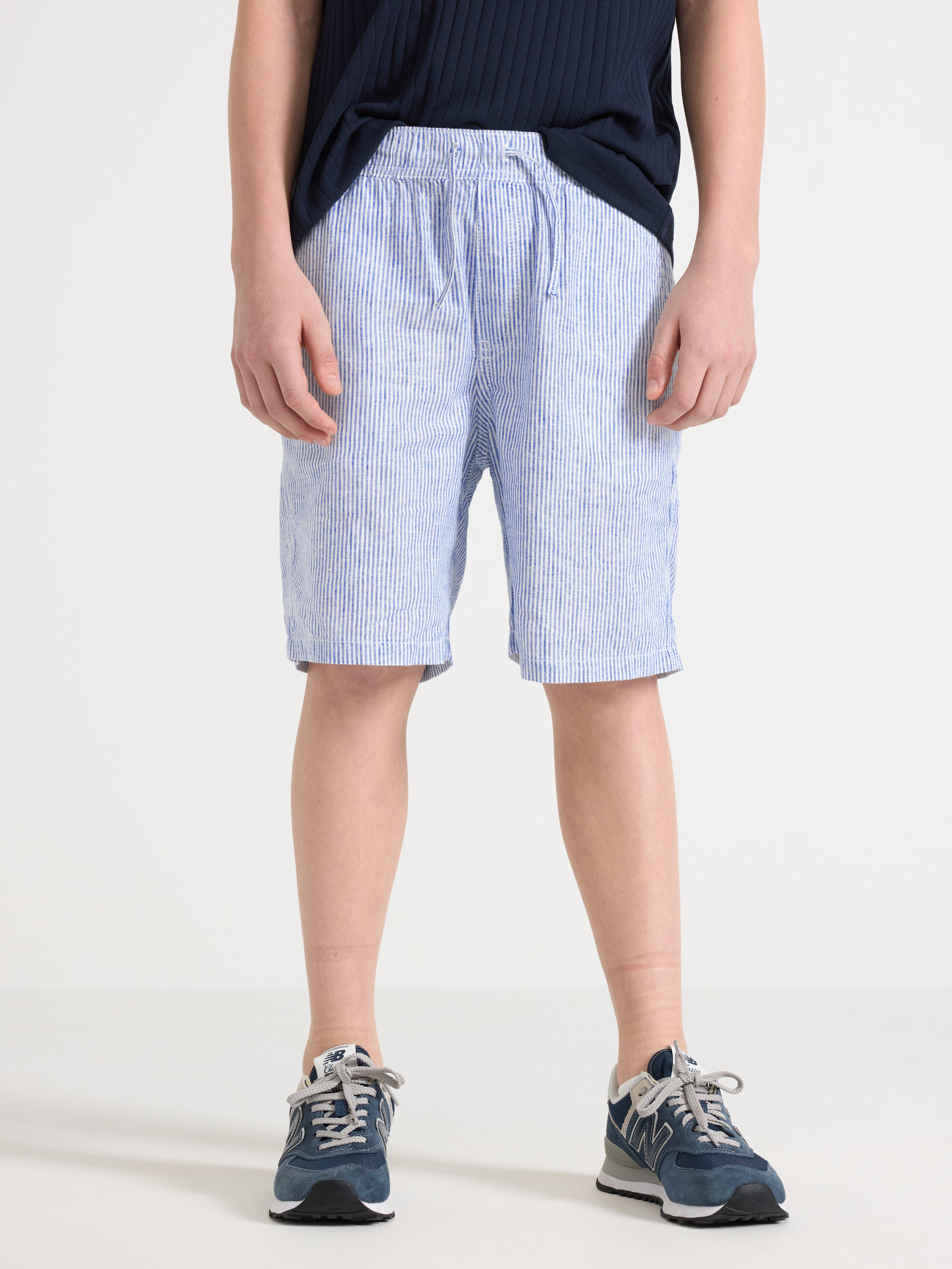 Shorts em linho azul