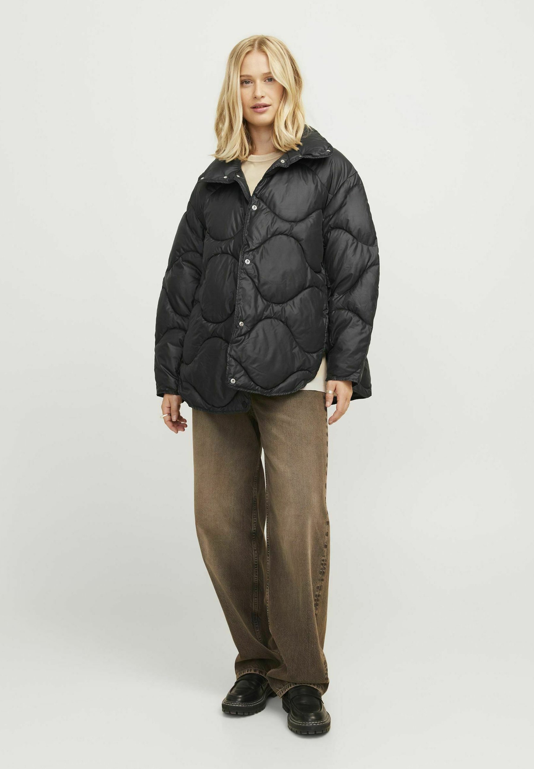 JJXX SHINY QUILTED OTW SN - Casaco de inverno - preto
