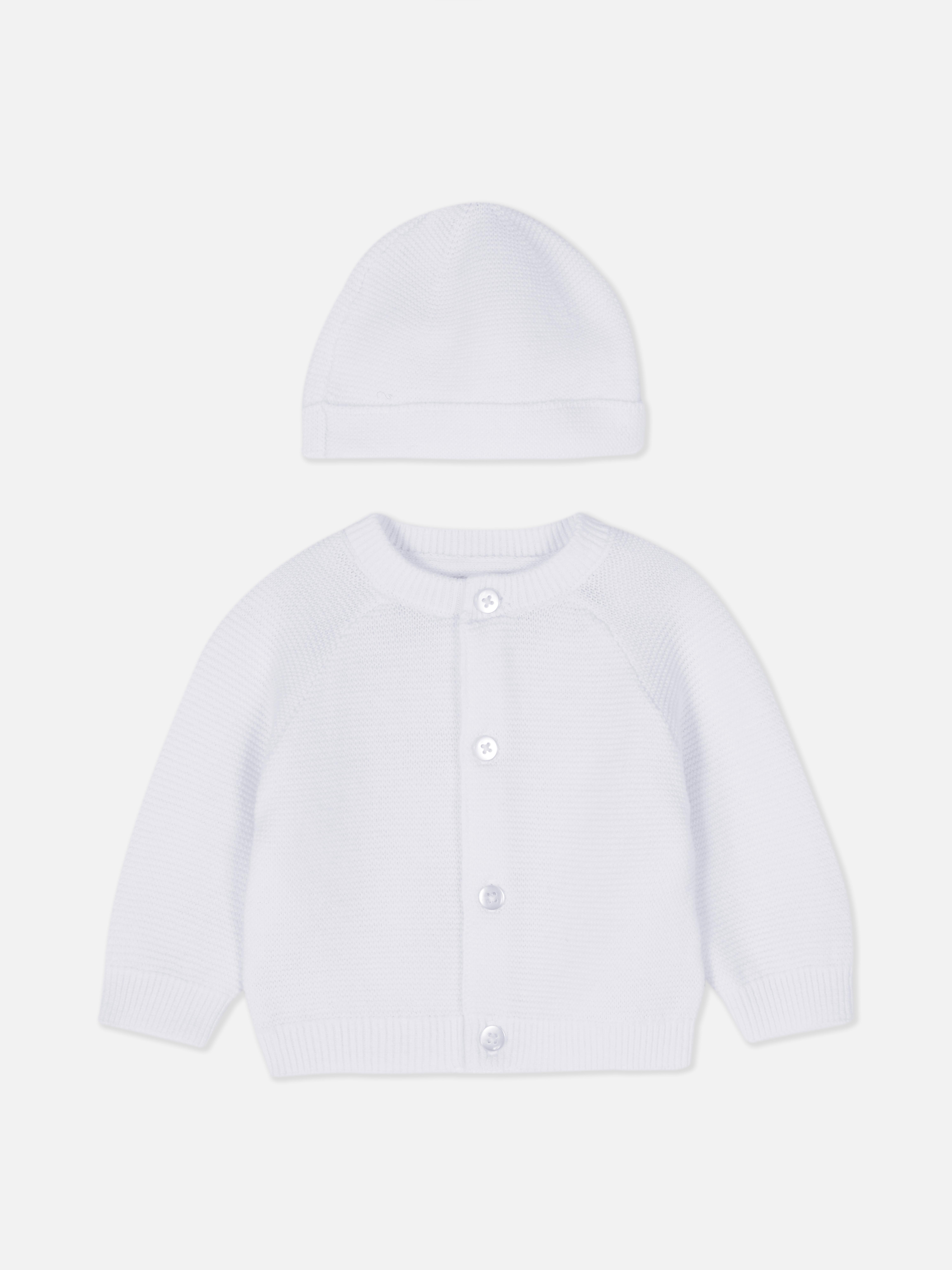Set cu cardigan și căciulă pentru bebeluși. Un cardigan și o căciulă drăguțe pentru micuțul tău.