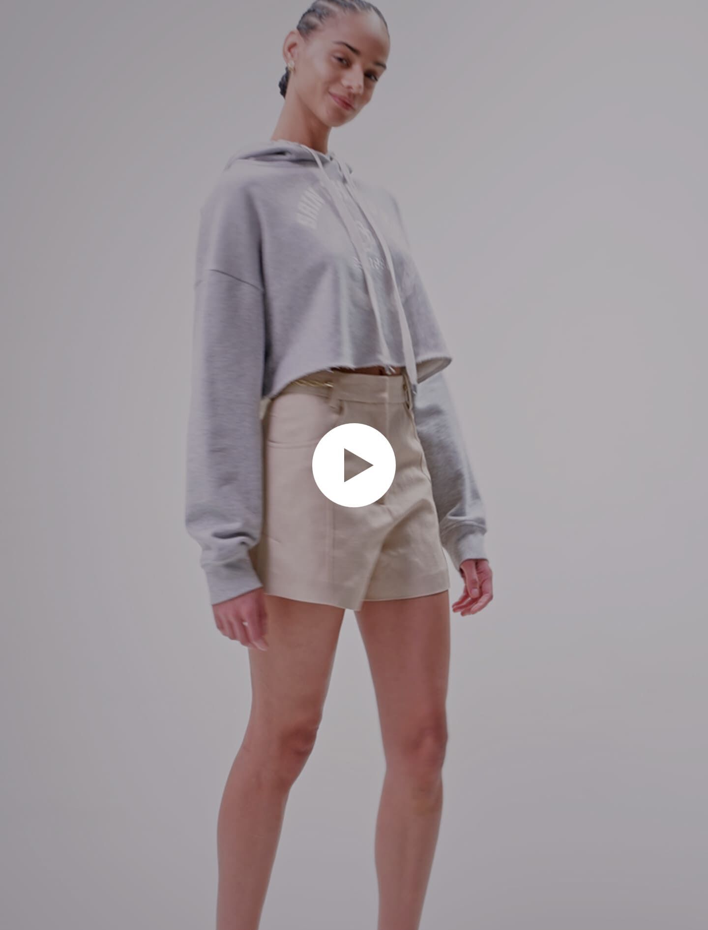 Pantaloni scurți din in - Bej Sable