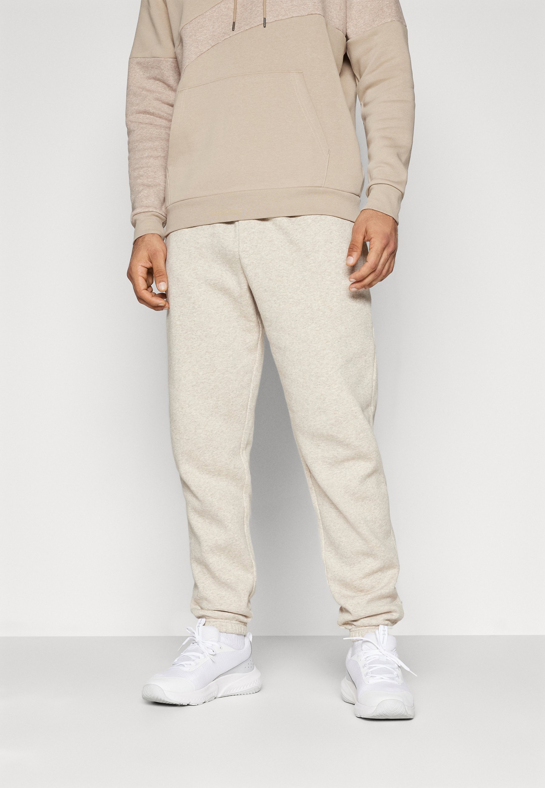 Under Armour ICON FLEECE - Trainingsbroek - Timberwolf Taupe Light/Timberwolf Taupe