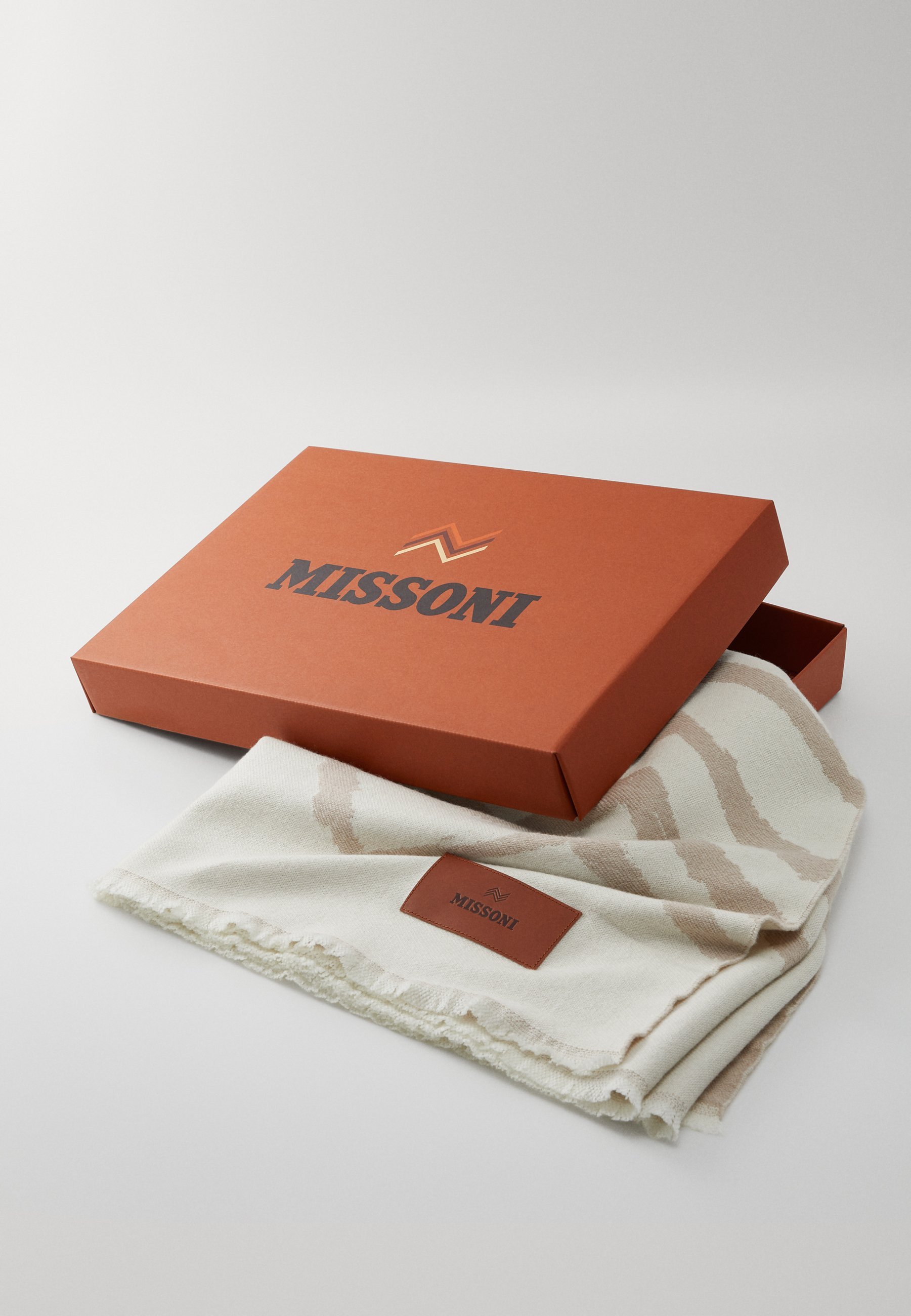 Missoni GRAFFITI PŘEHRADKA 135X180 - Přehoz - přírodní