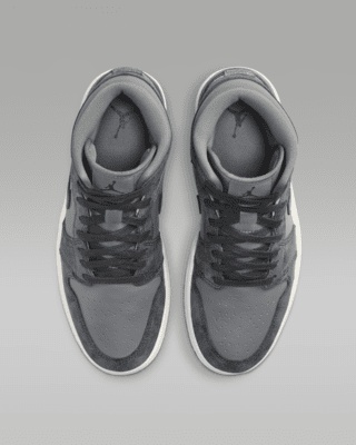 Air Jordan 1 Mid SE Women's Shoes