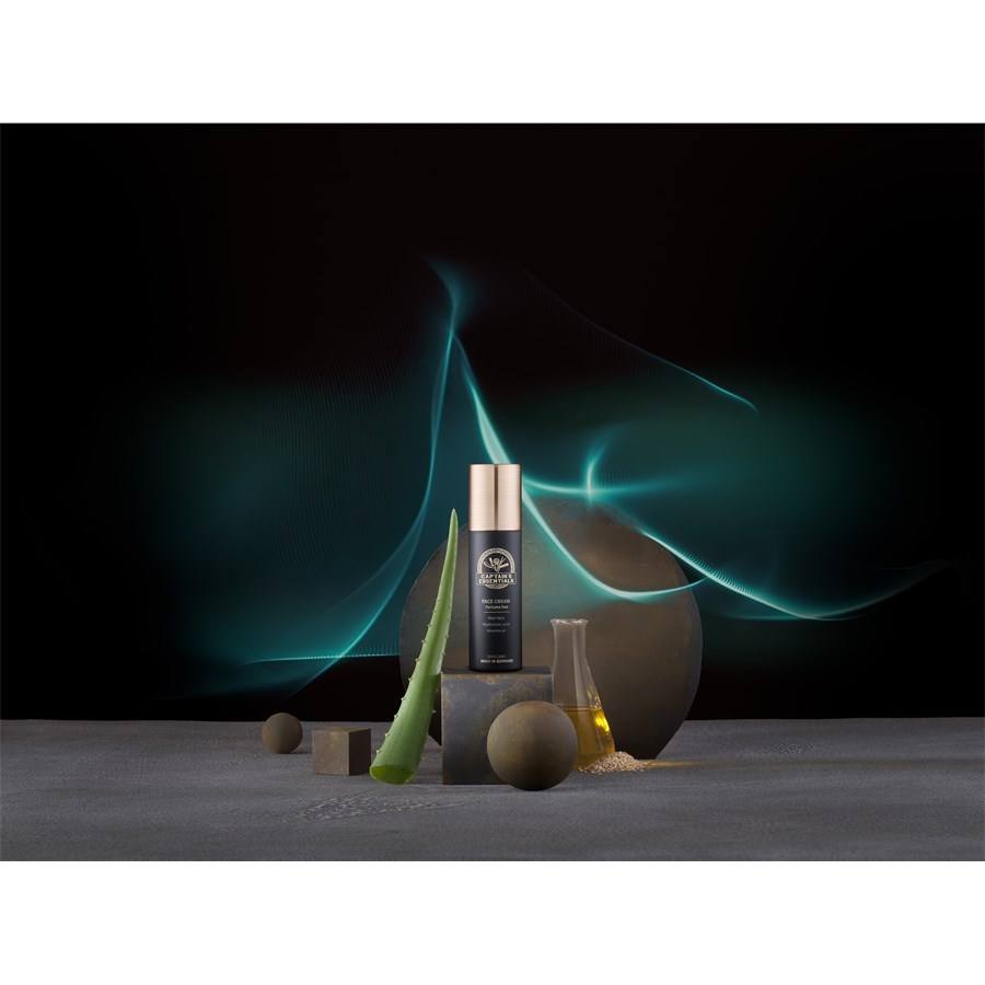 Captain's Essentials krém na tvár - 50 ml