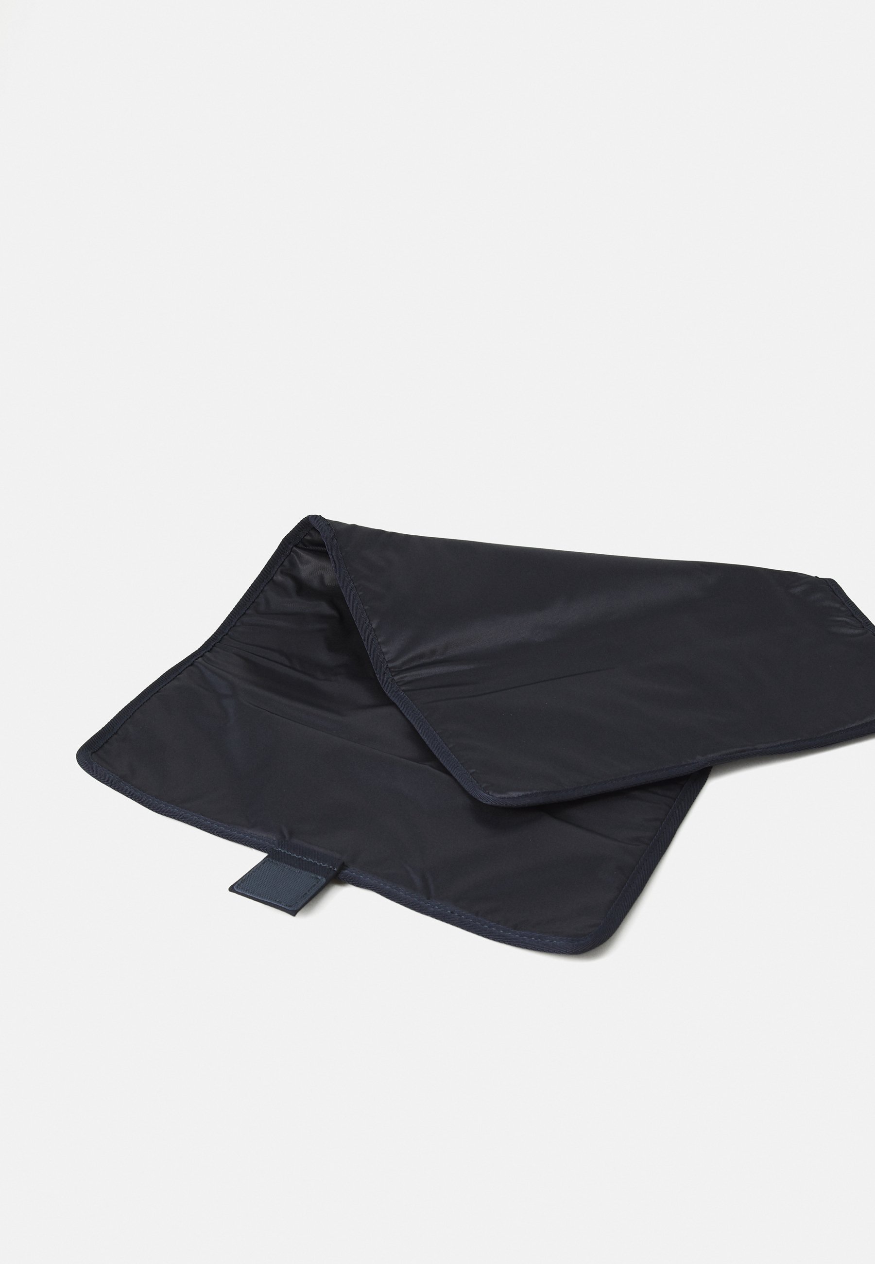 Tommy Hilfiger Saisonales Wickeltaschen-Set (Unisex) – Wickeltasche – Weltraumblau
