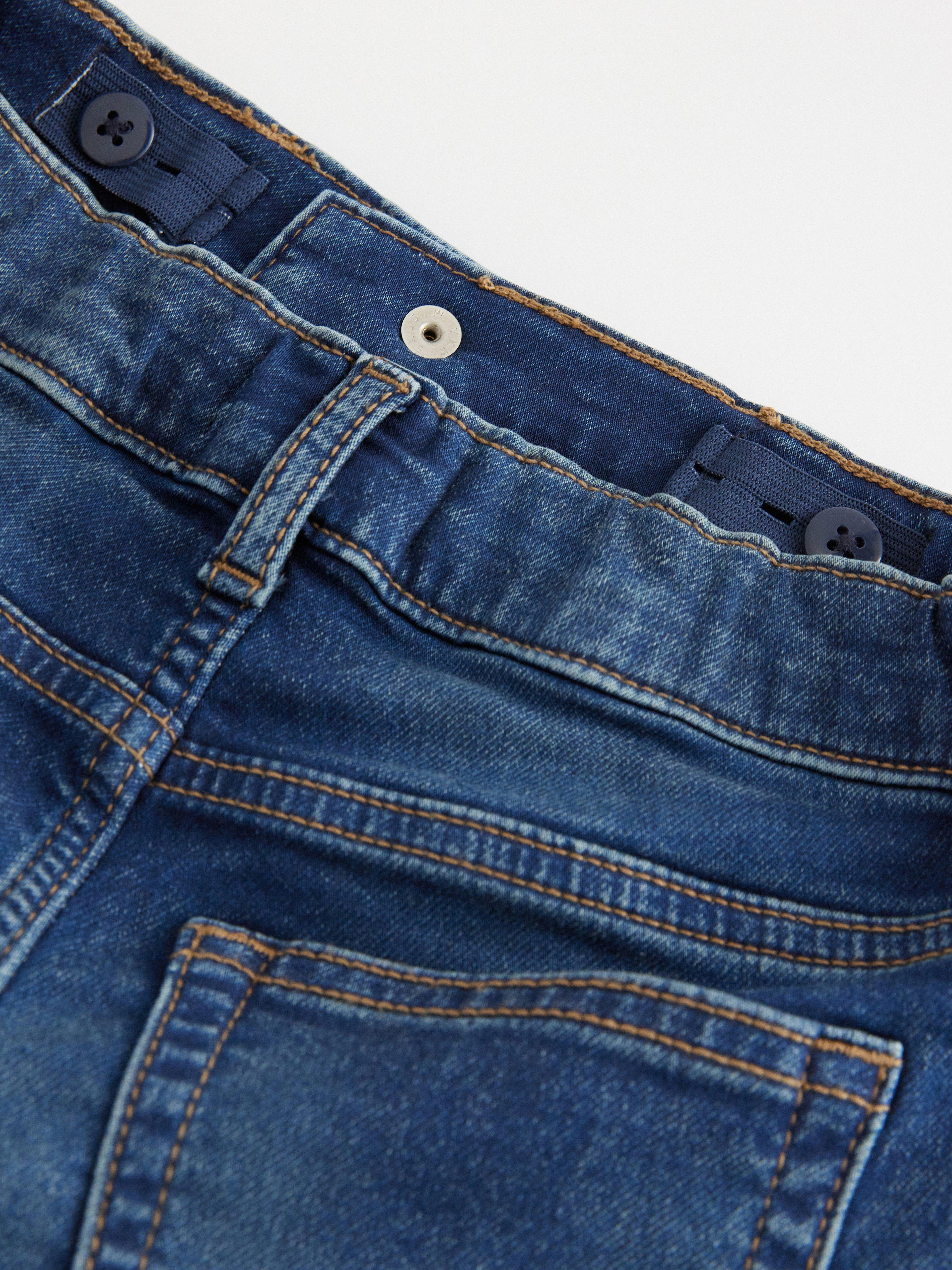 Calça jeans reta STAFFAN em denim tricot escuro