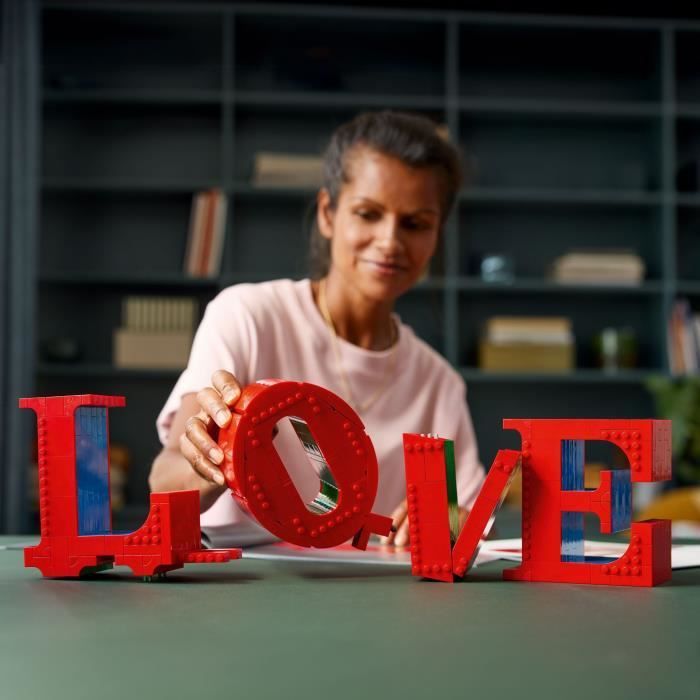 LEGO Art 31214 LOVE - Bouwset voor volwassenen - Decoratie en cadeau voor stellen