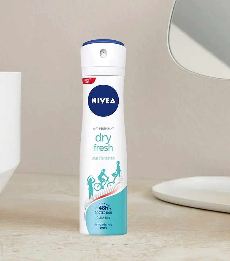 Nivea Dry Fresh Antyperspirant dla kobiet w sprayu