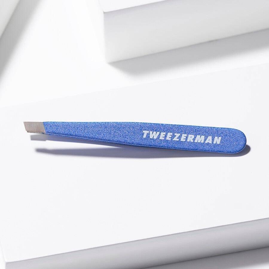 Tweezerman Mini kosa pinceta Granite Sky - 1 komad