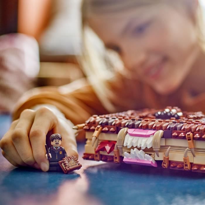 LEGO Harry Potter 76449 Il Libro dei Mostri - Giocattolo per bambini dai 9 anni in su