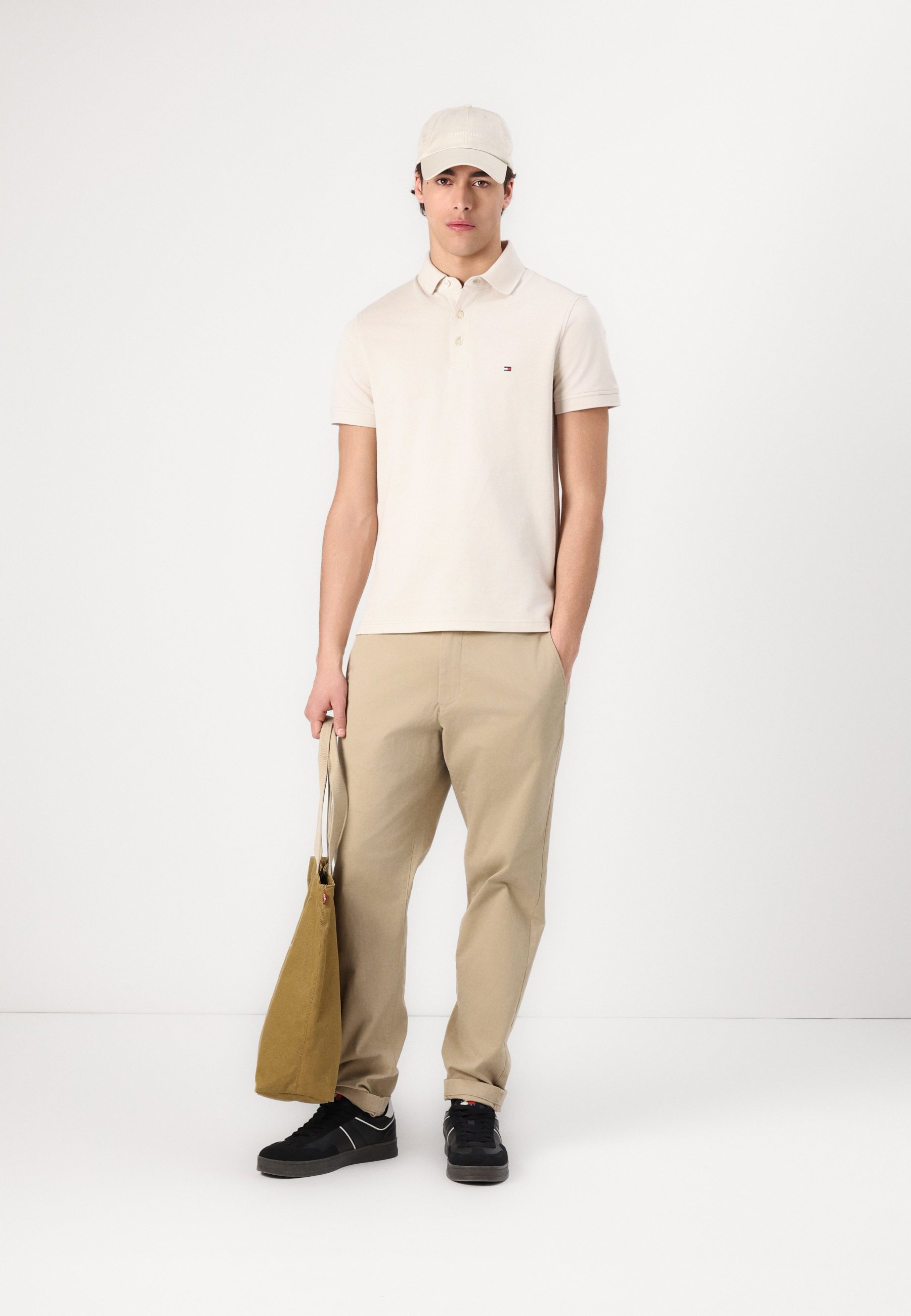 Tommy Hilfiger SLIM - Polo shirt - krantenprint