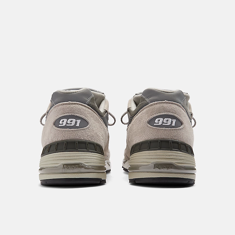 ΚΑΤΑΣΚΕΥΑΣΜΕΝΟ ΣΤΟ ΗΝΩΜΕΝΟ ΒΑΣΙΛΕΙΟ 991v1 Ανδρικά Παπούτσια - Γκρι με Λευκό