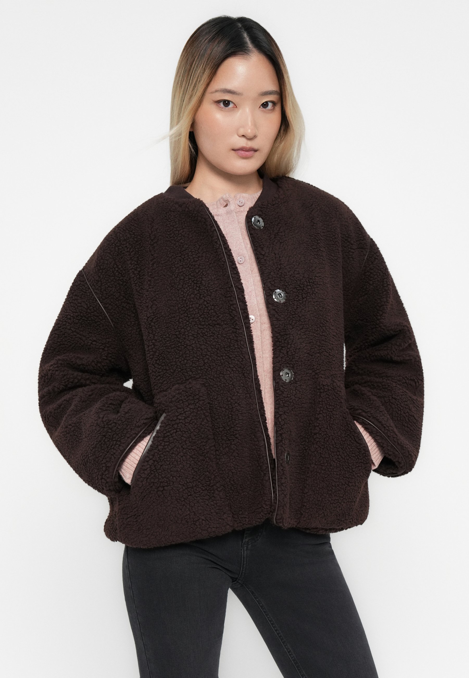 Veste TEDDY Vero Moda VMCINDY - Veste légère - Martini au chocolat
