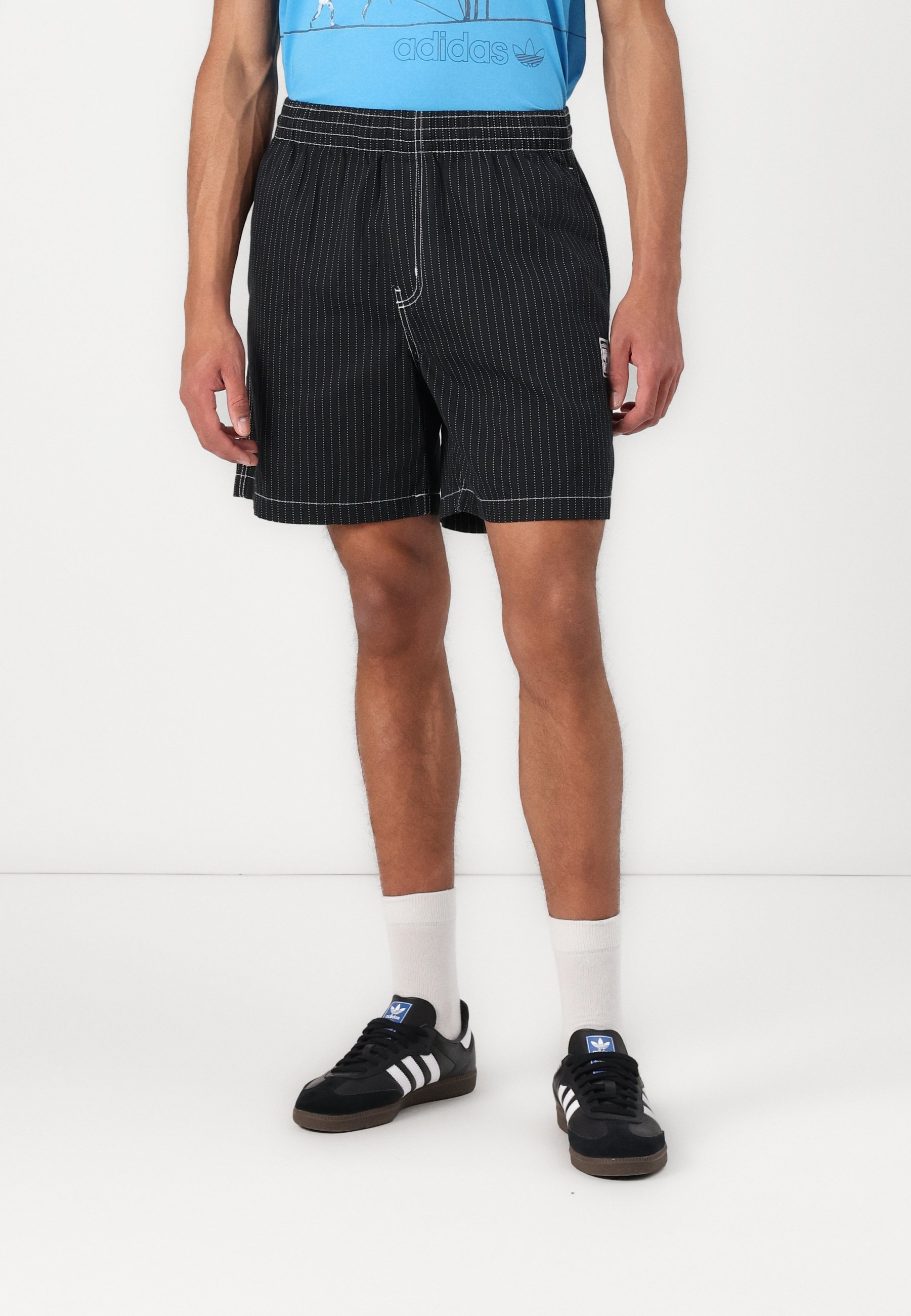 Pantaloncini casual Adidas Originals