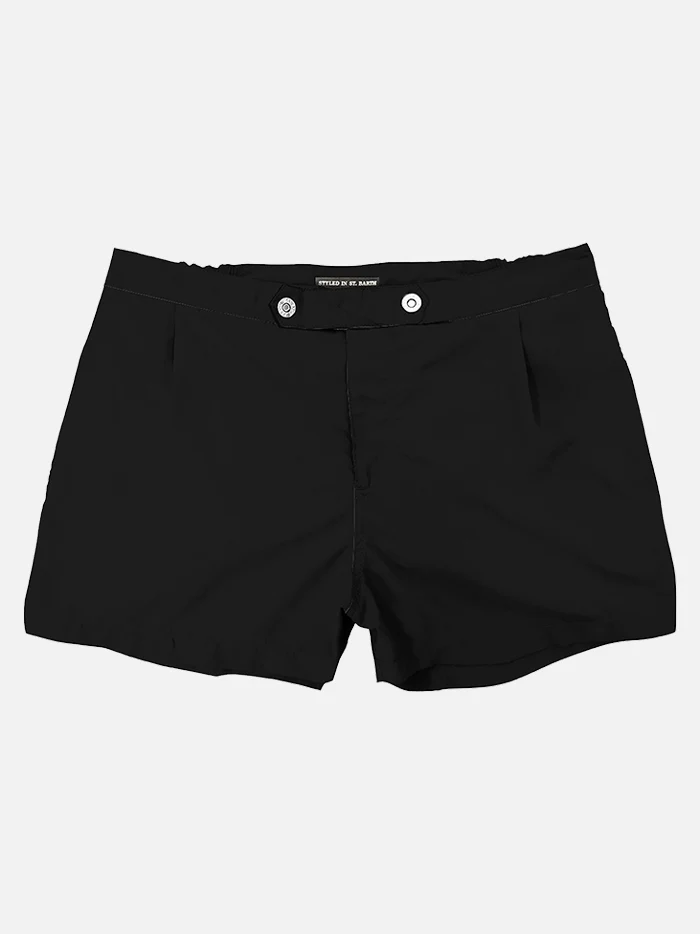 Effen zwart badpak met knoopsluiting aan de voorkant.