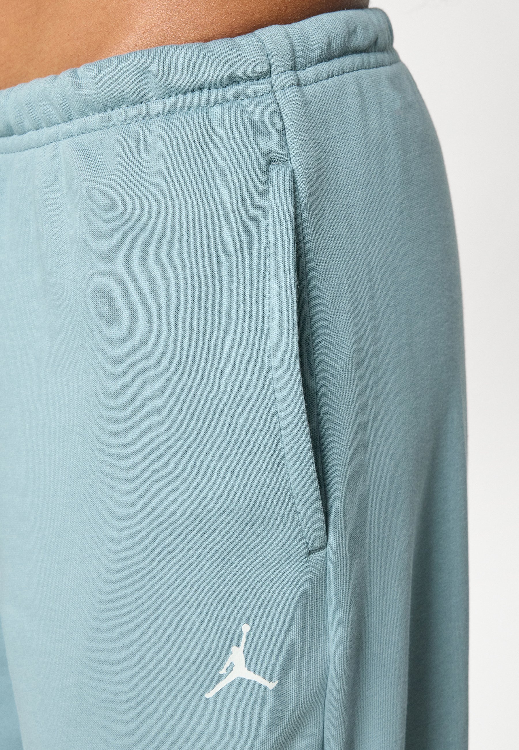 Pantaloni Jordan - Pantaloni della tuta - grigio aviatore/argento chiaro