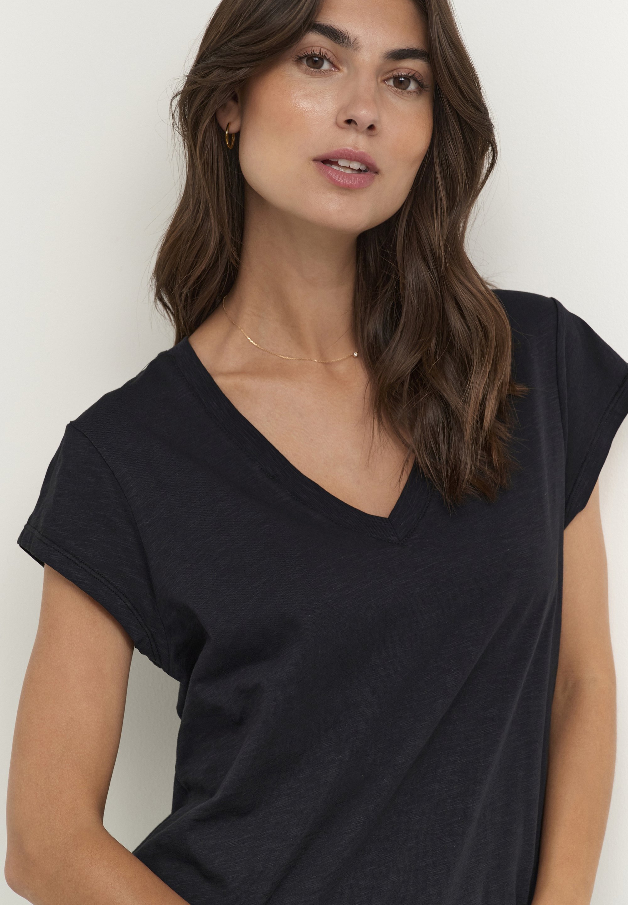 Culture BIANA - Osnovna majica - črna