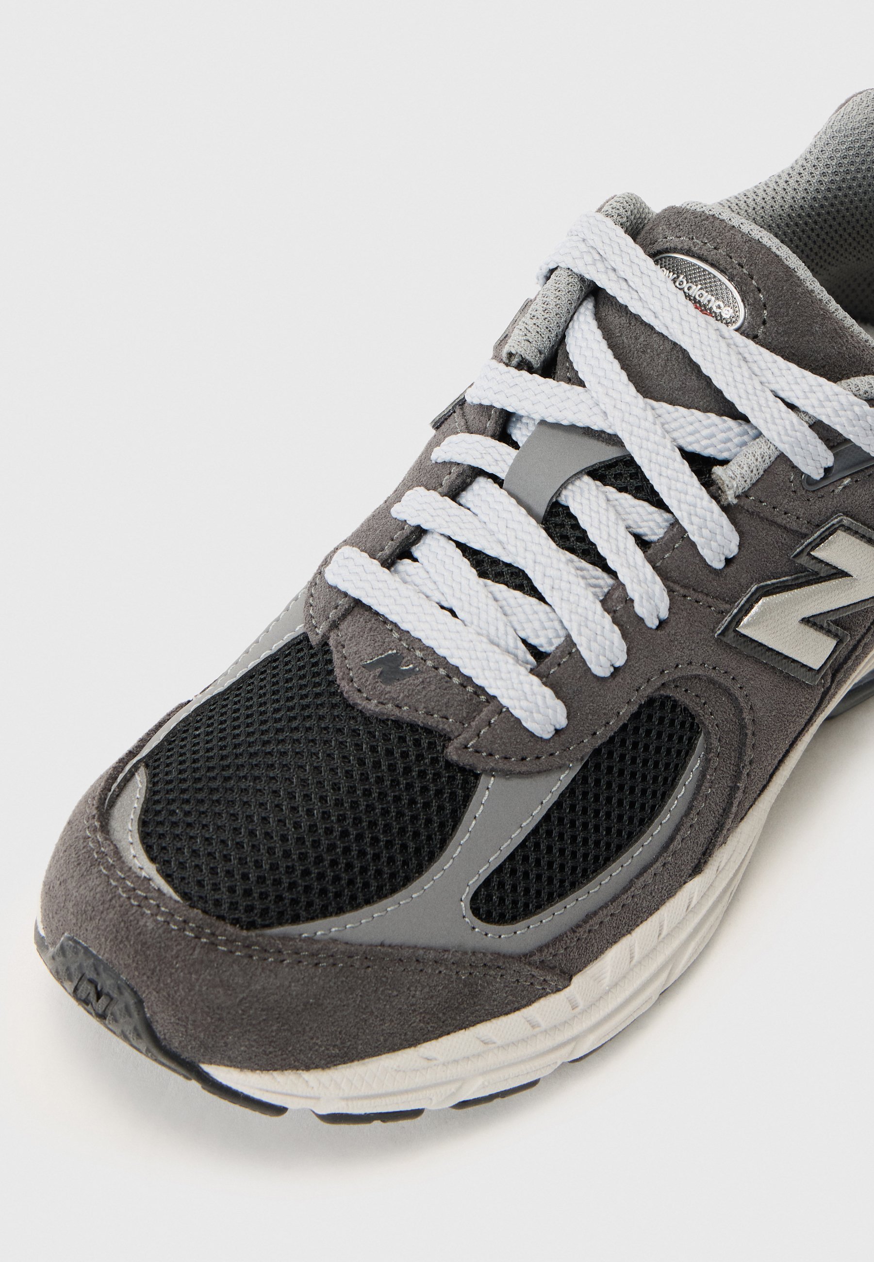 New Balance 2002 - Scarpe da ginnastica - nero/cemento/castello