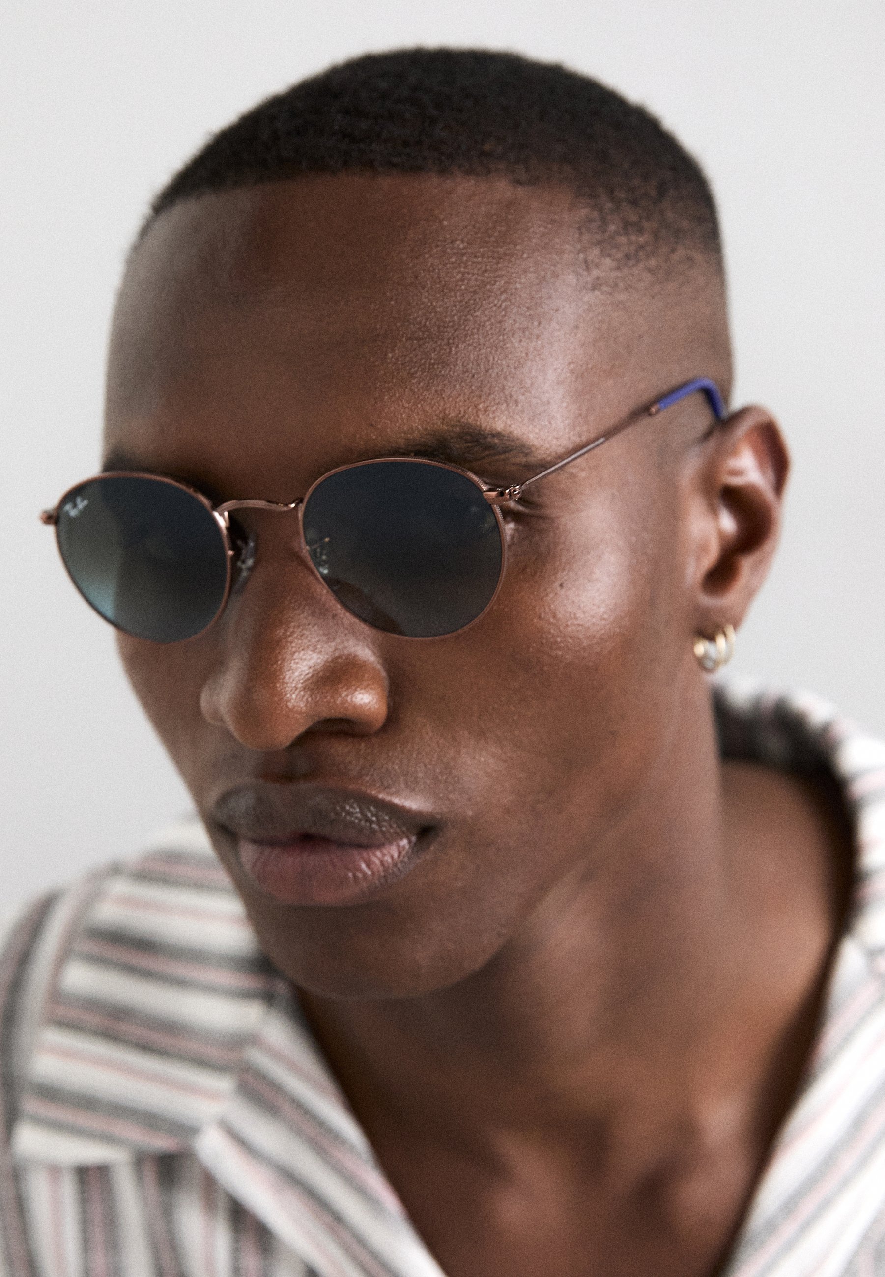 Ray-Ban ROUND UNISEX - Solbriller - blue/brown/gold/gold-grey ...