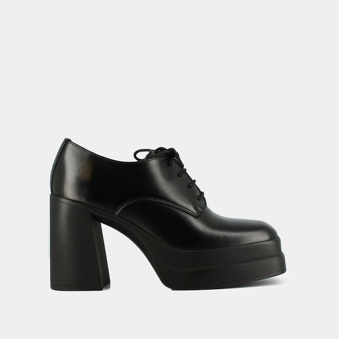 Derbies à lacets et plateformes  en cuir noir