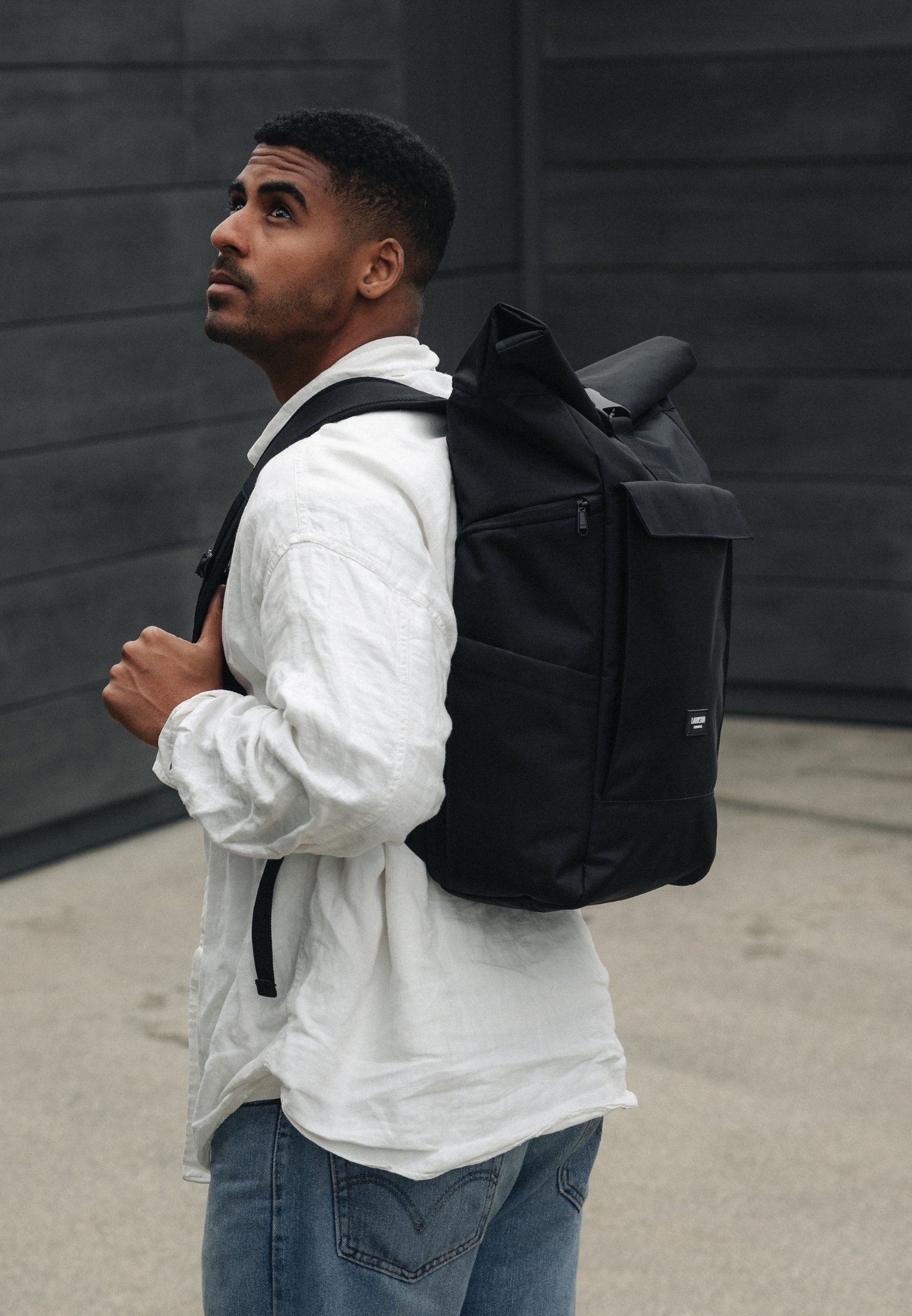 Larkson Nr. 4 Groß - Rucksack - schwarz
