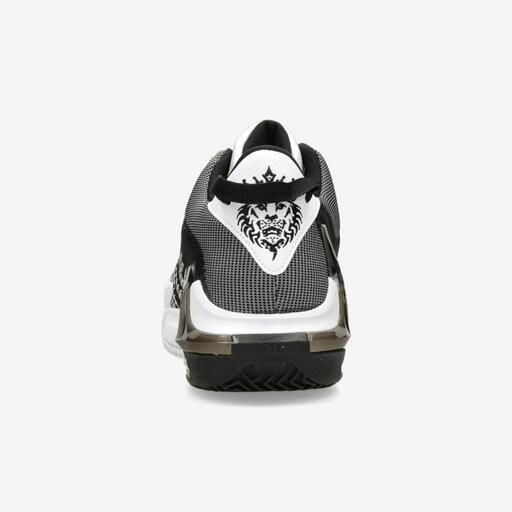 Nike LeBron Witness 7