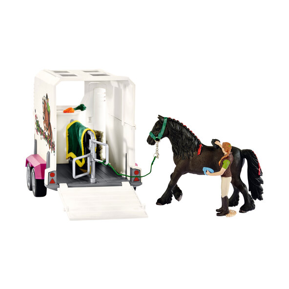 HORSE CLUB Pick-Up with horse trailer