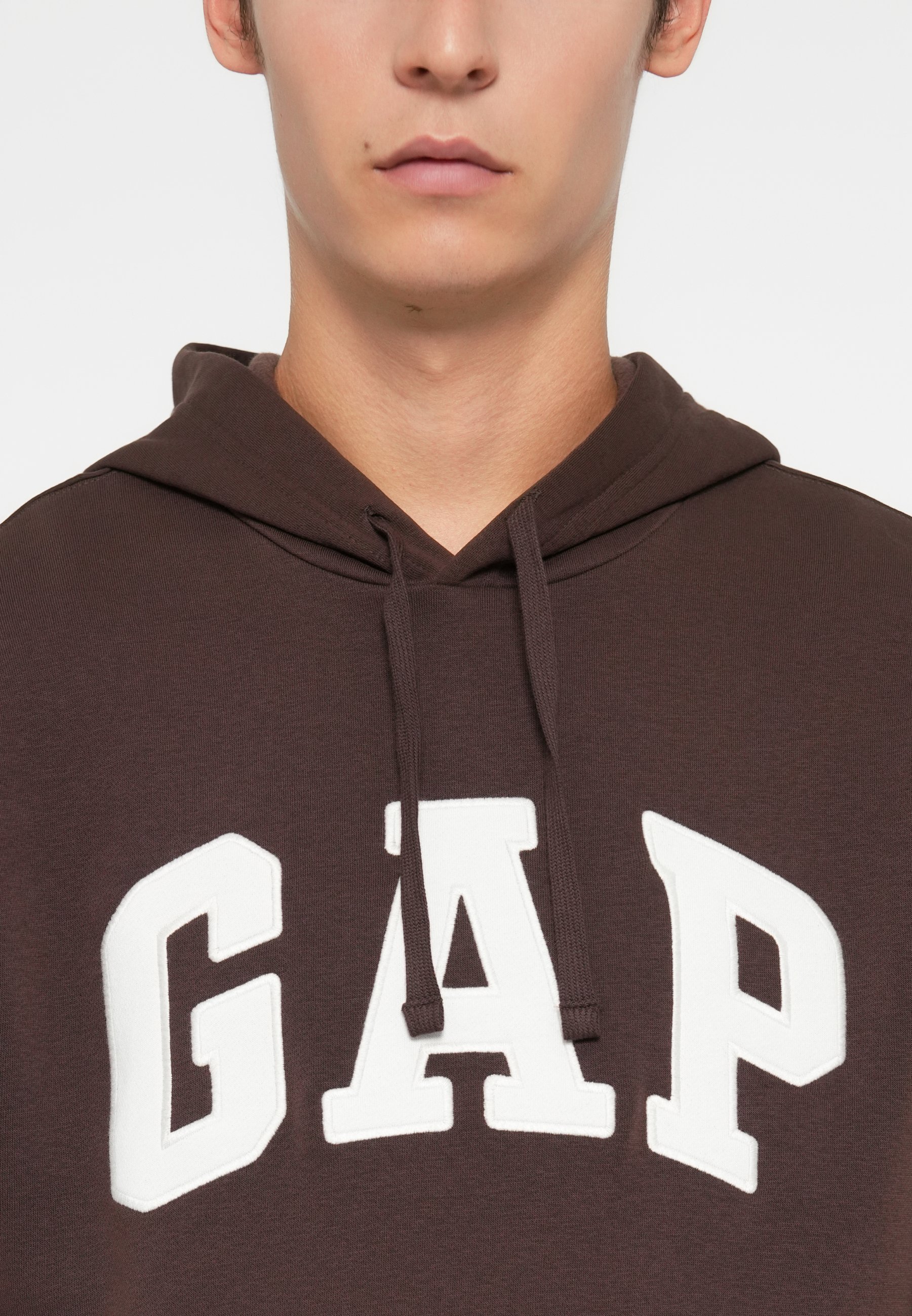 Moletom com logo GAP HERITAGE - marrom escuro