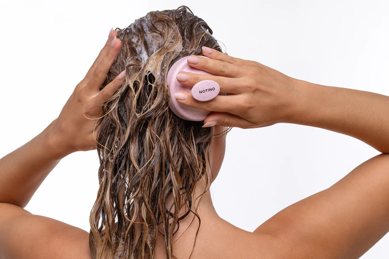 Masážna kefa na vlasy Notino Spa Collection Scalp na masáž vlasov a pokožky hlavy