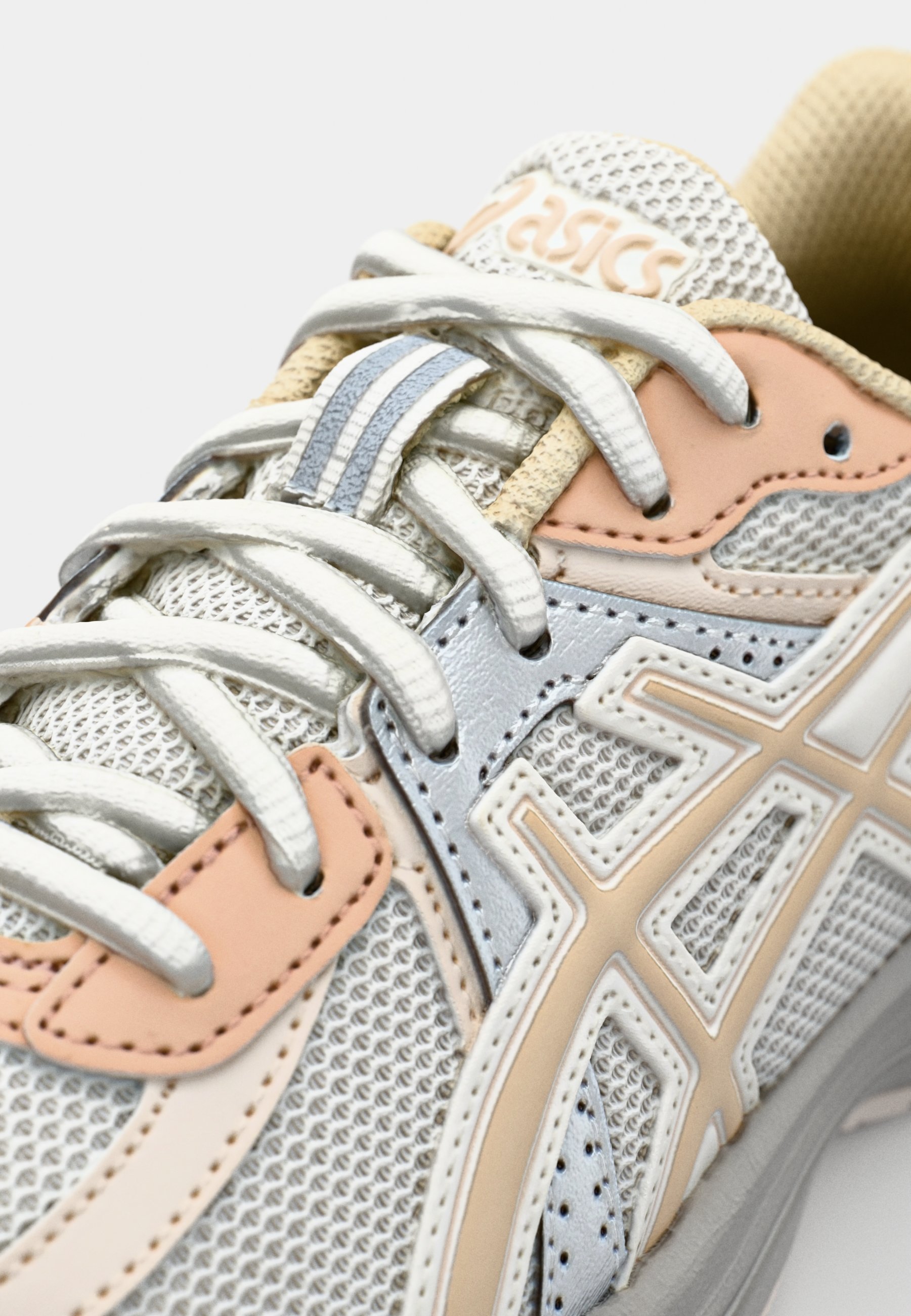 Tênis ASICS SportStyle de cano baixo