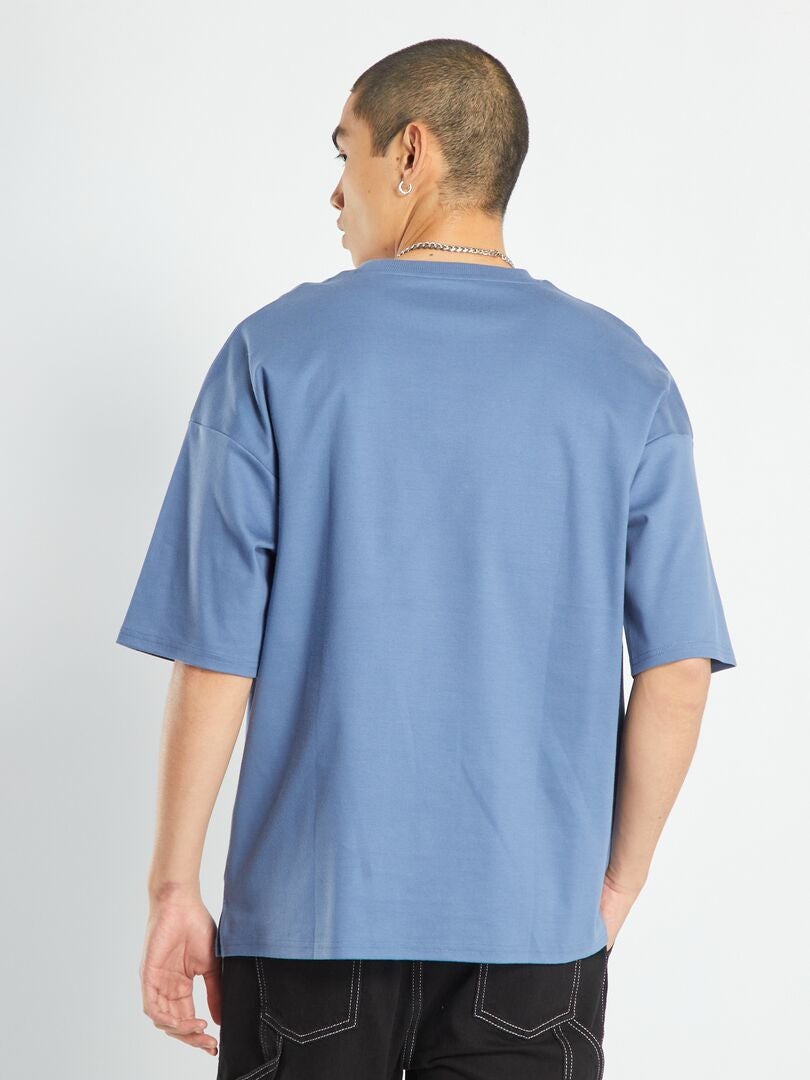 Camiseta com bolso no peito - AZUL