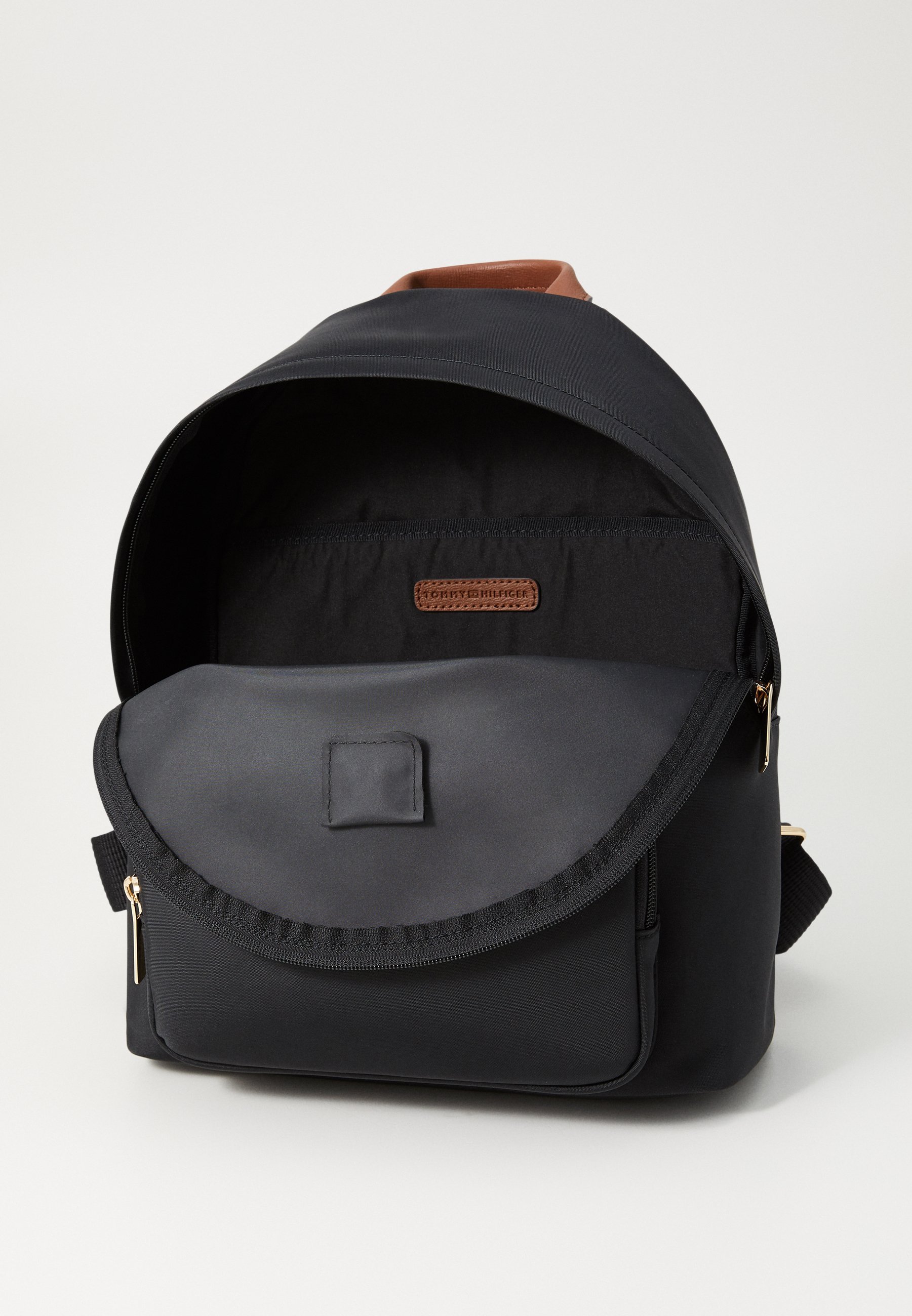 Tommy Hilfiger POPETTE DOME RUGZAK - Rugzak - zwart