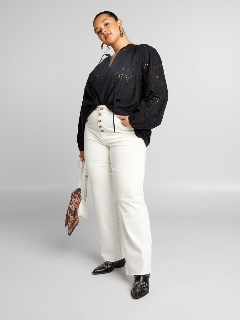 Blouse met wijde snit en Engelse borduursteek - zwart