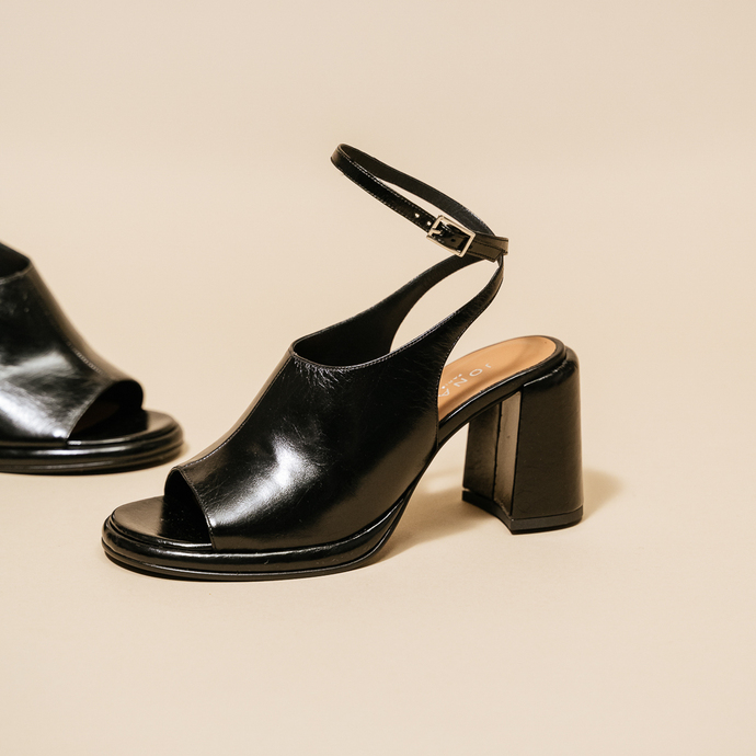 Sandales à talons hauts  en cuir vieilli noir