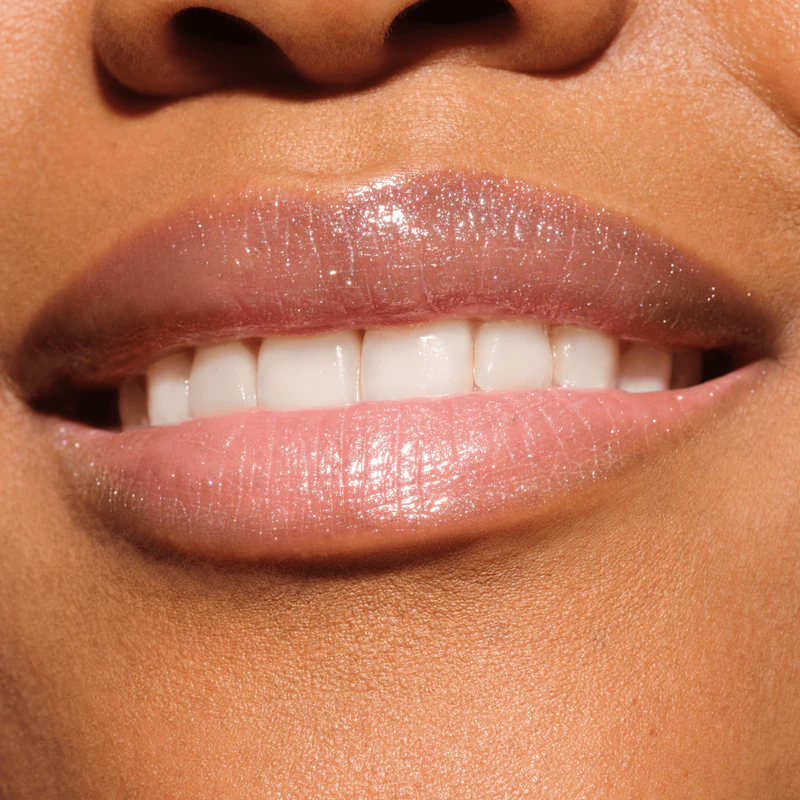 Gloss labial Catrice Diamond Glaze com efeito holográfico