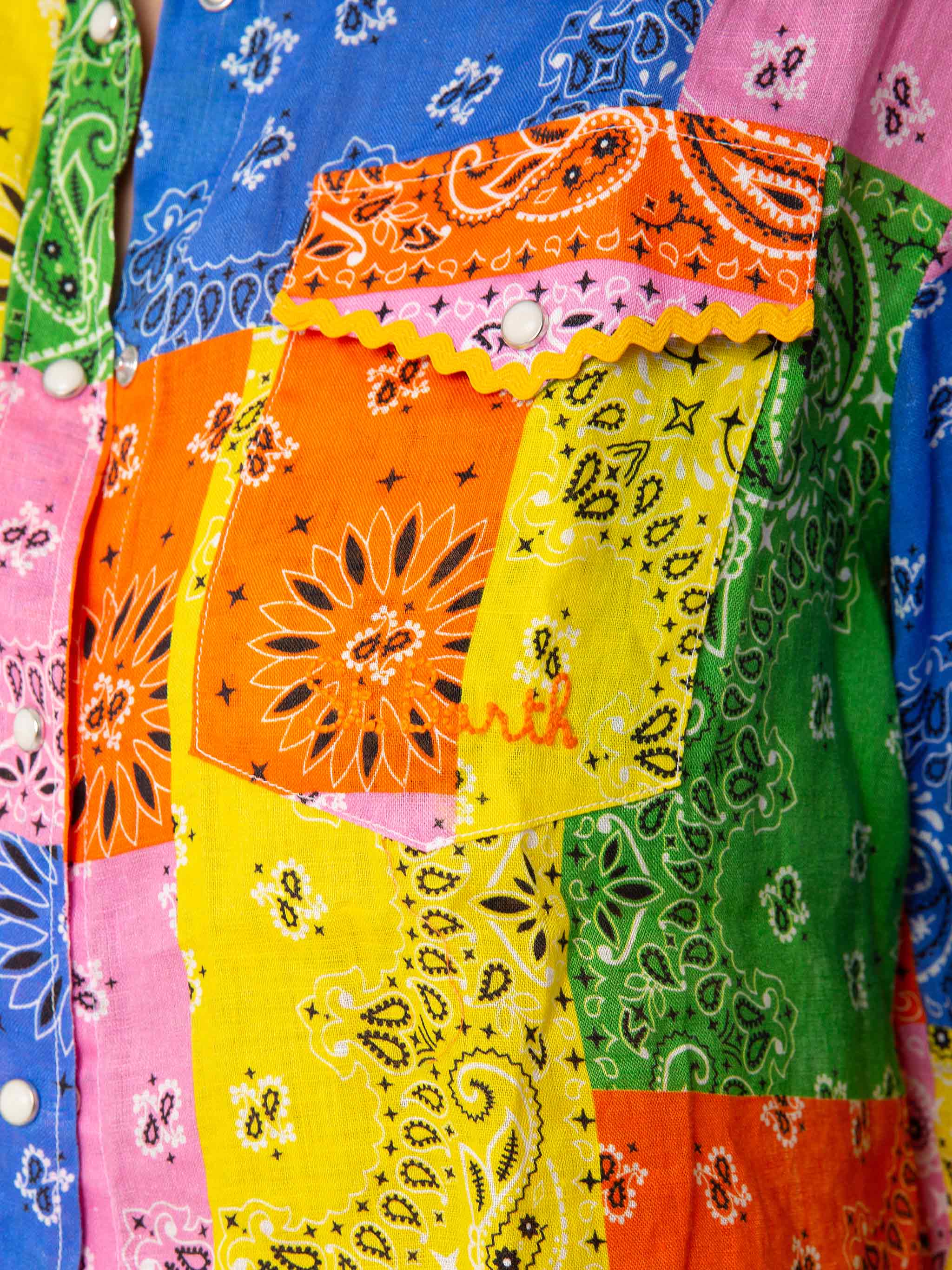 Linnen shirt met veelkleurige bandana-print