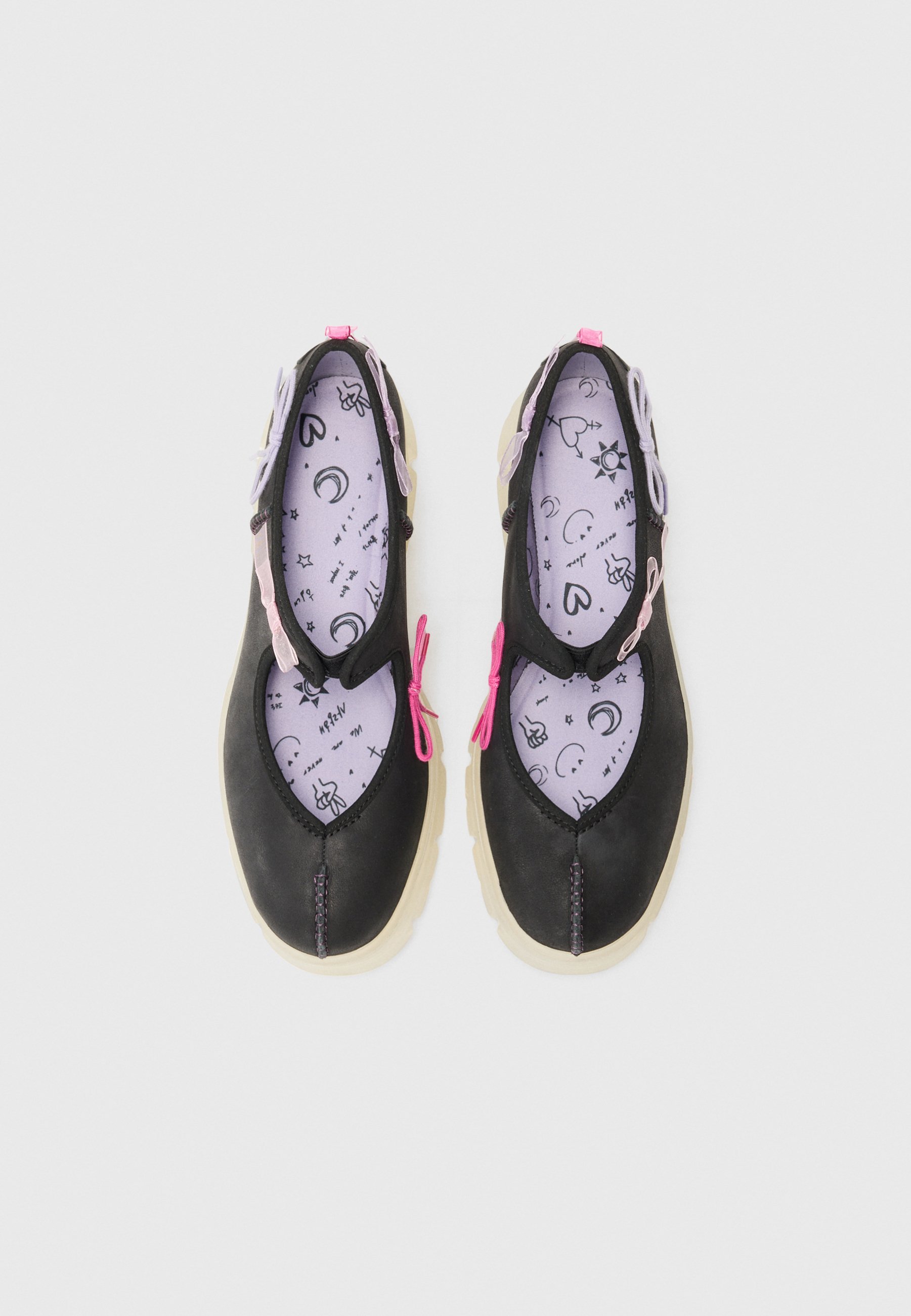UGG PRIDE UNISEX - Slipper - Schwarz