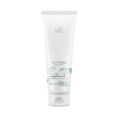 Wella Professionals Nutricurls Light Cleansing kondicionierius bangoms ir garbanoms, 250 ml