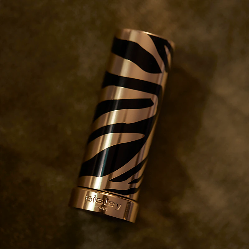 Batom de luxo Sisley Phyto Rouge com ácido hialurônico