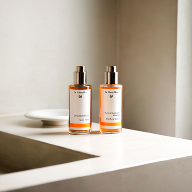 Dr. Hauschka Valomasis tonikas Specialus veido tonikas vyrams 100 ml